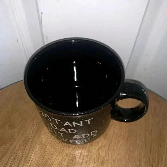 Black coffee mug,dad message for daddy it has white dot on the background color - Picture 6 of 7